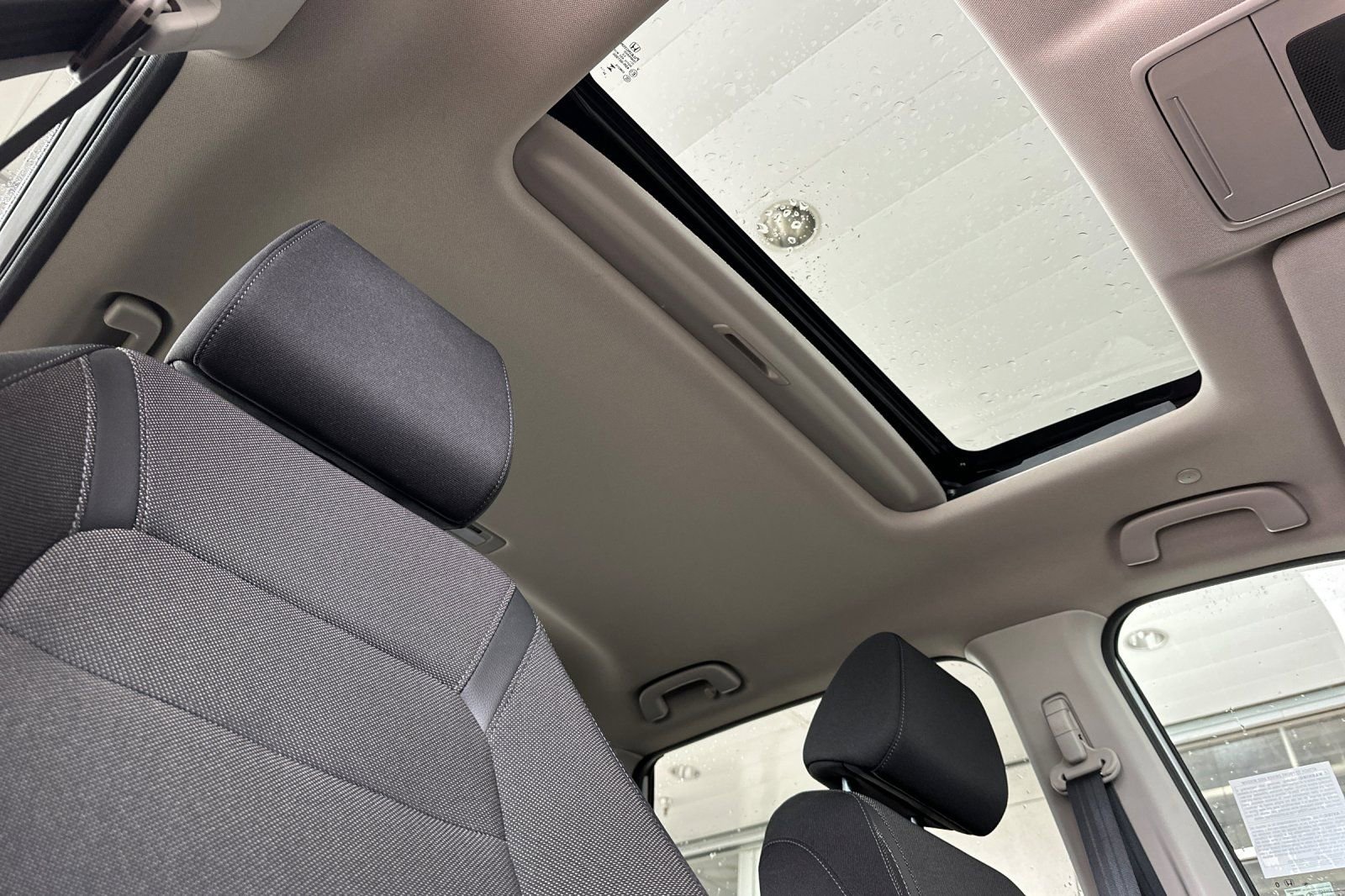 Used 2025 Honda CR-V EX image 17