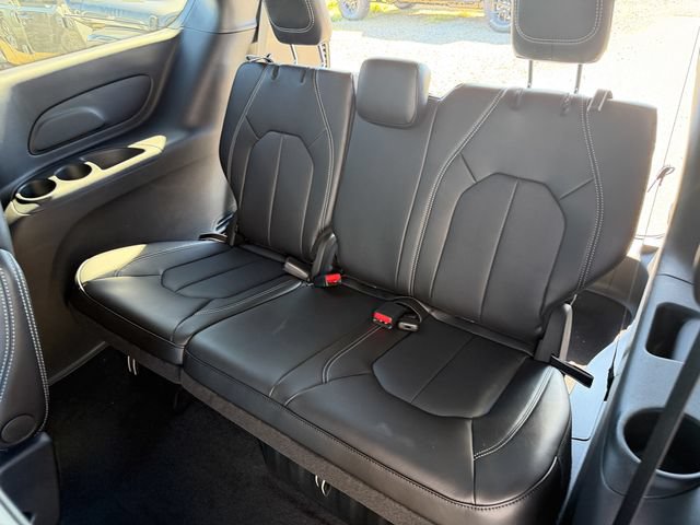 New 2026 Chrysler Voyager LX FWD image 20