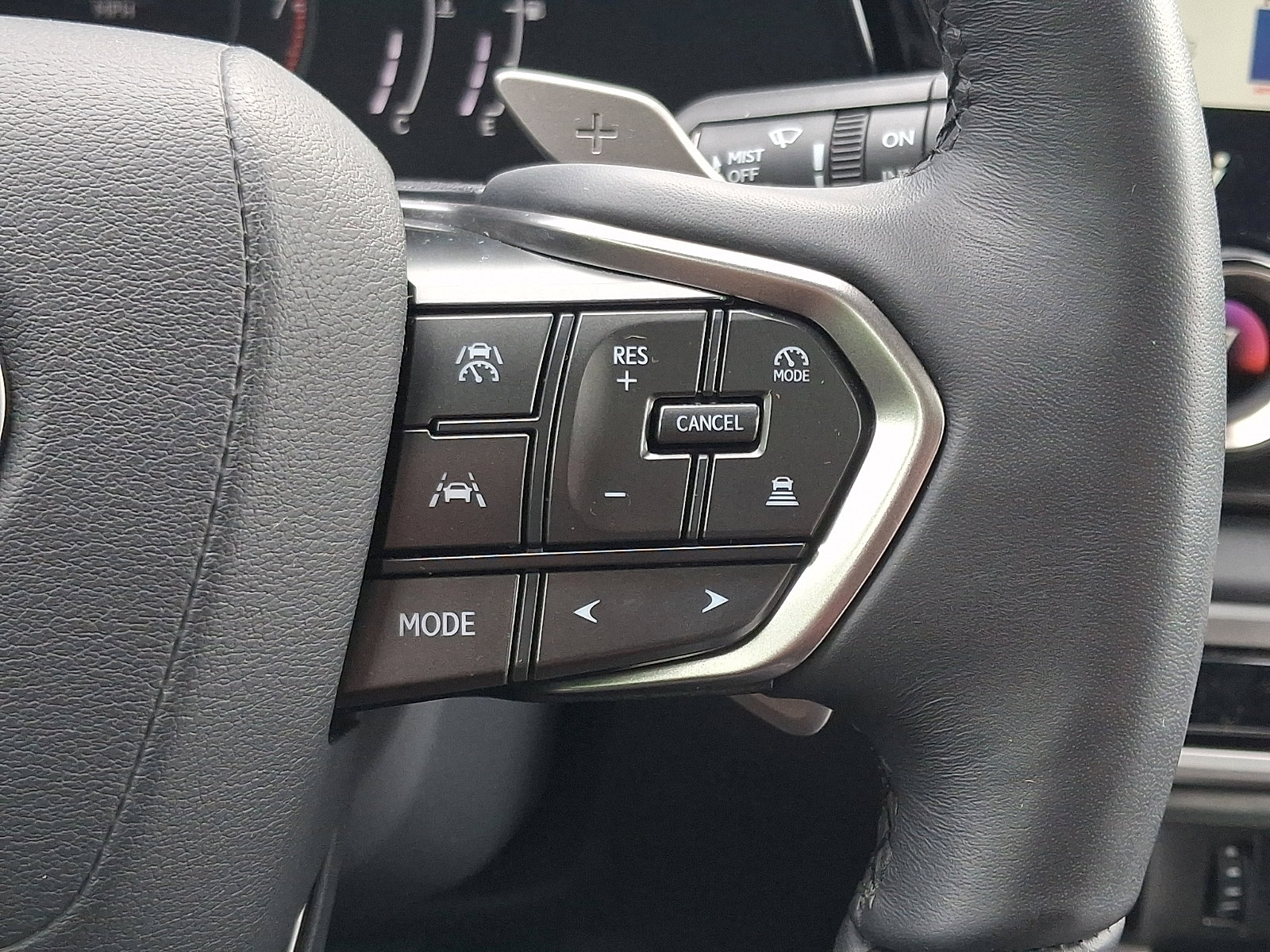 Used 2023 Lexus RX 350 Premium w/ Accessory Package AWD/4WD image 23