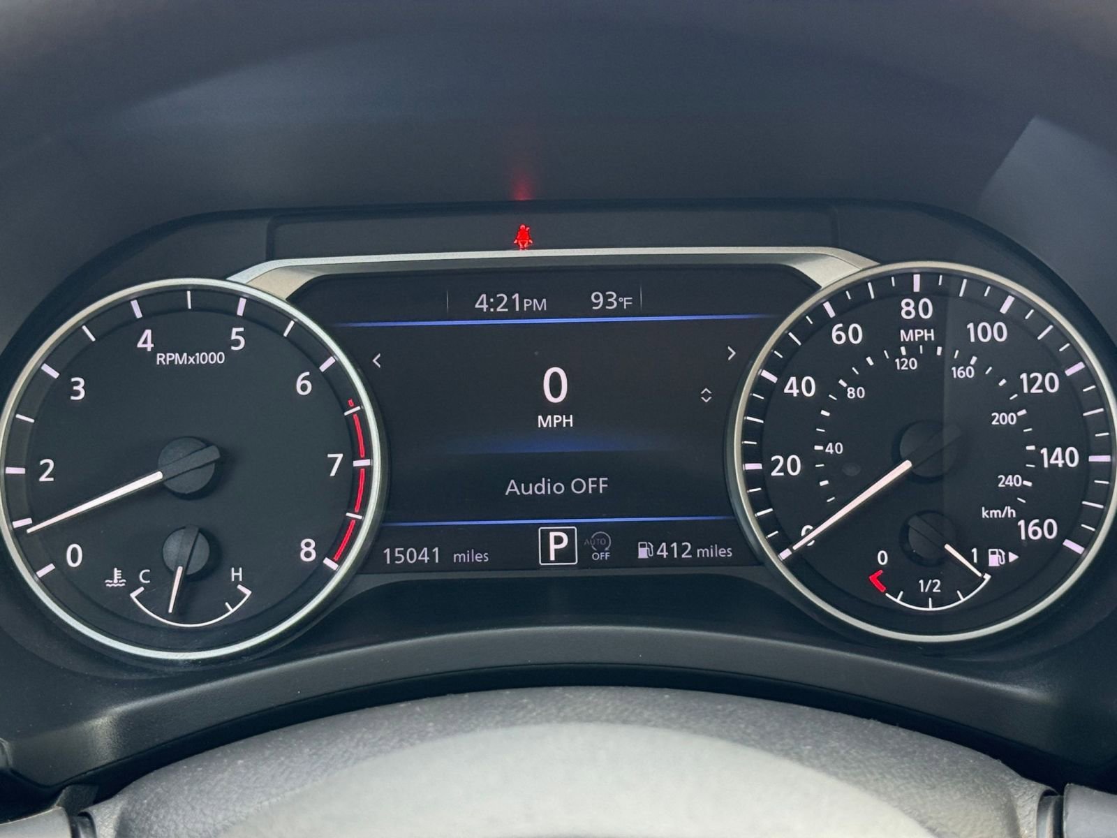 Used 2025 Nissan Sentra SV FWD image 40