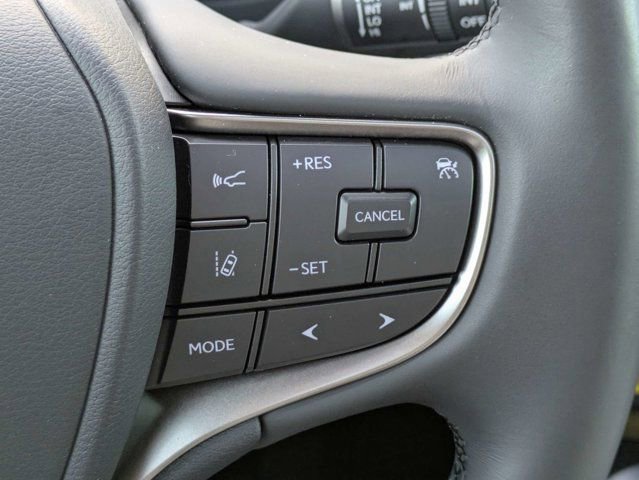 Used 2024 Lexus UX 250h FWD image 26