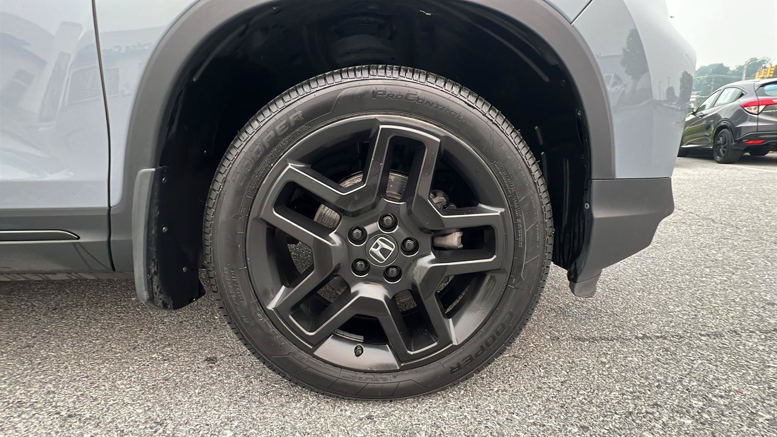 Used 2024 Honda Passport Black Edition image 11