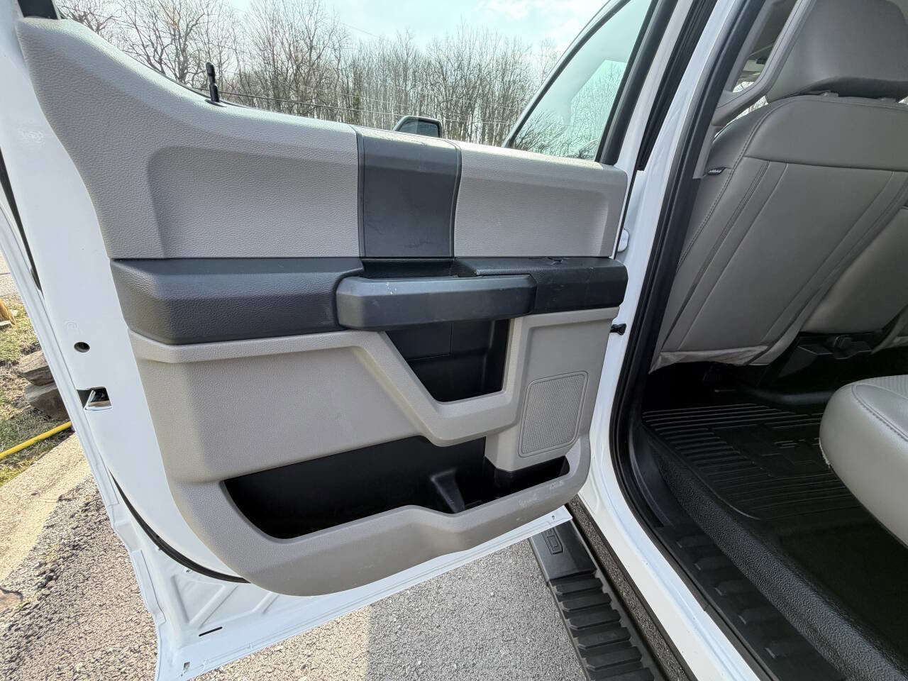 Used 2021 Ford F350 XL w/ Power Equipment Group image 45