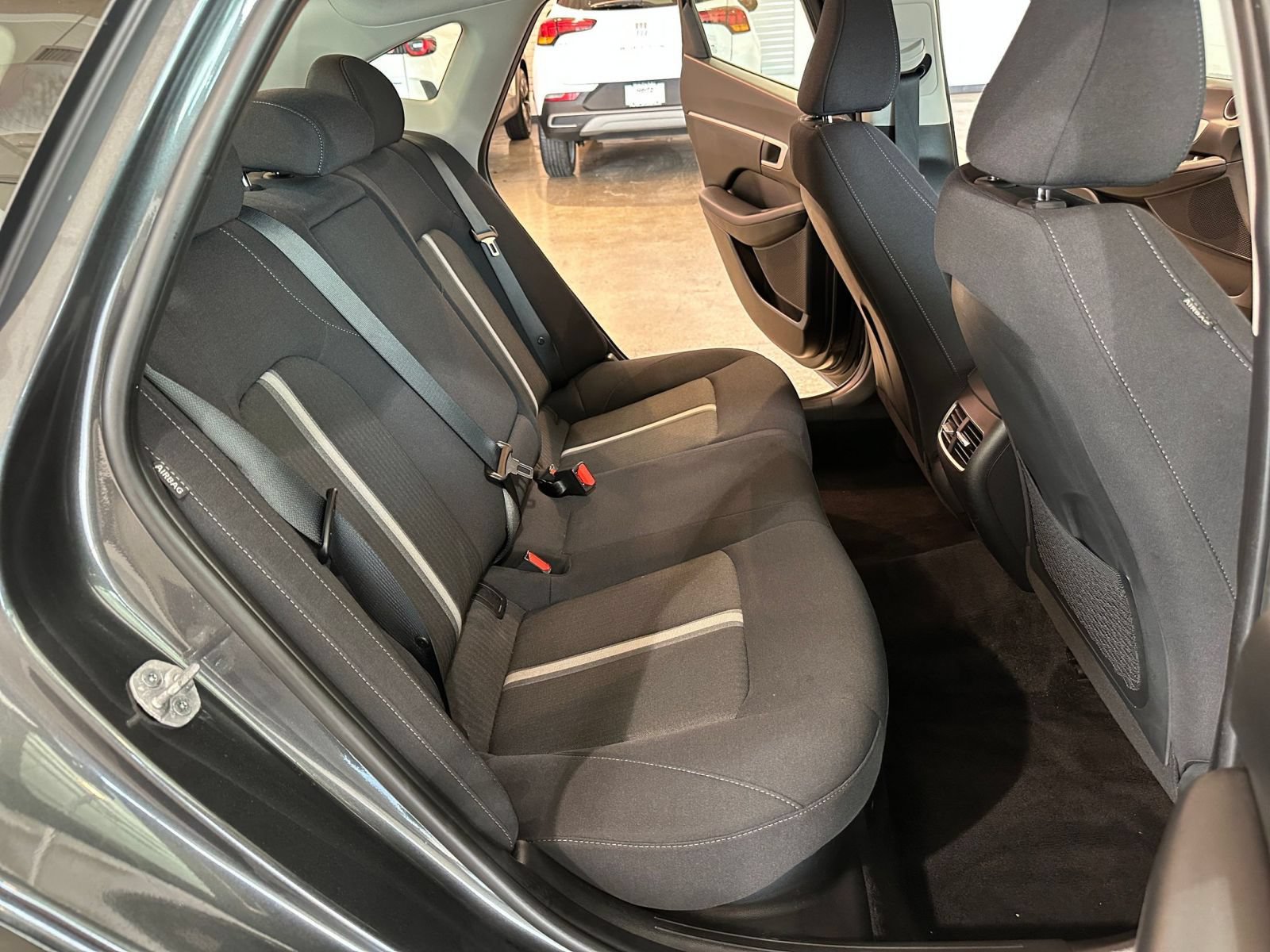 Used 2025 Hyundai Sonata SEL FWD image 37