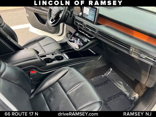 Used 2022 Lincoln Corsair Reserve w/ Equipment Group 201A image 19