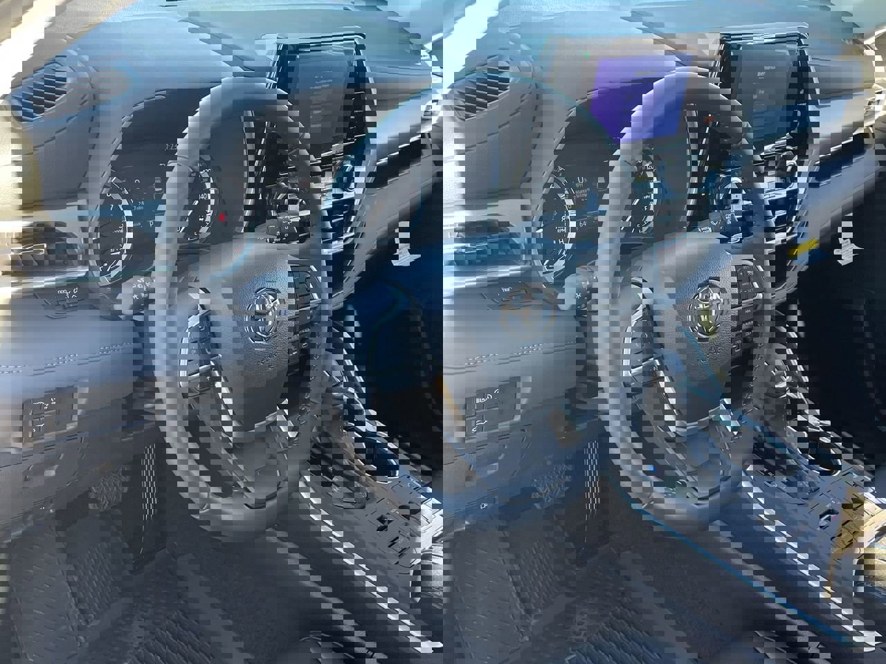 New 2026 Toyota Highlander XLE image 10