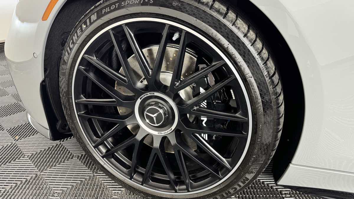 Used 2026 Mercedes-Benz SL 63 AMG 4MATIC image 12