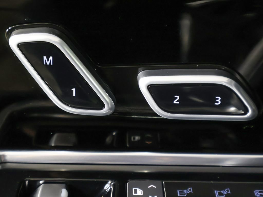 Used 2023 Land Rover Range Rover Long Wheelbase Autobiography image 43