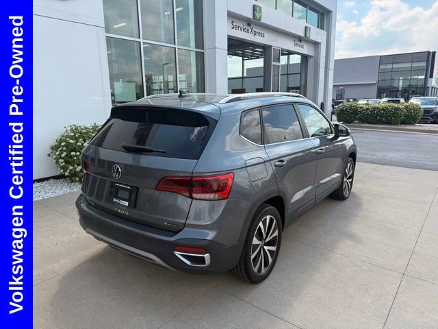 Used 2023 Volkswagen Taos SE w/ Panoramic Sunroof Package AWD/4WD image 6