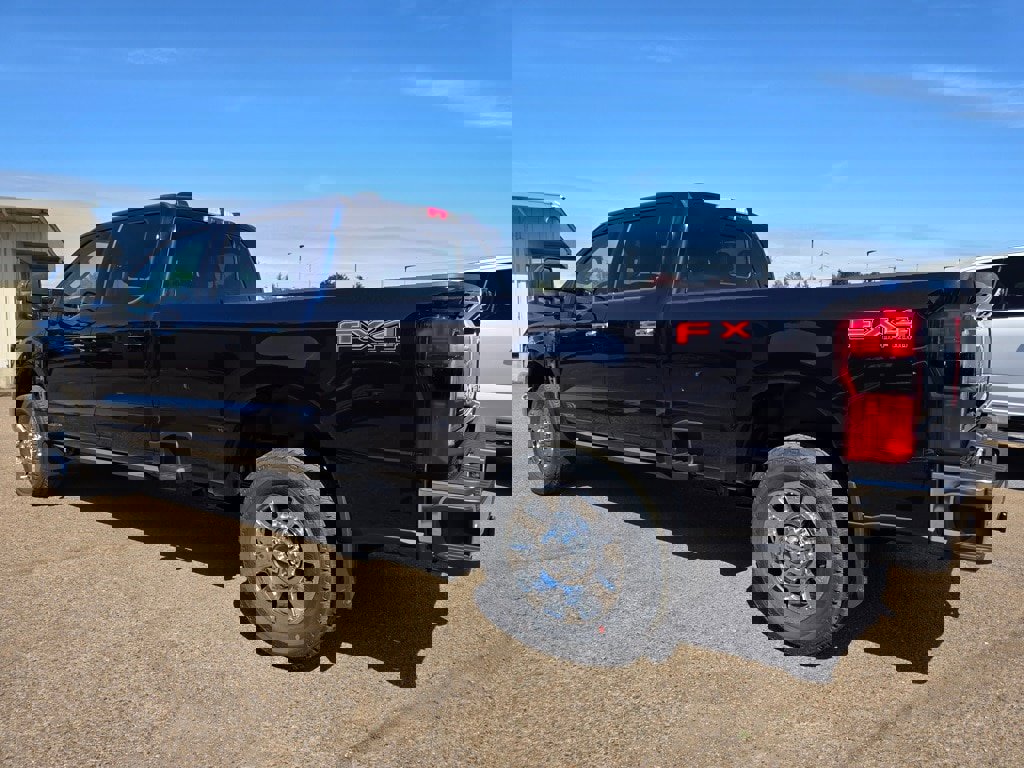 New 2025 Ford F350 Lariat w/ Lariat Ultimate Package image 31