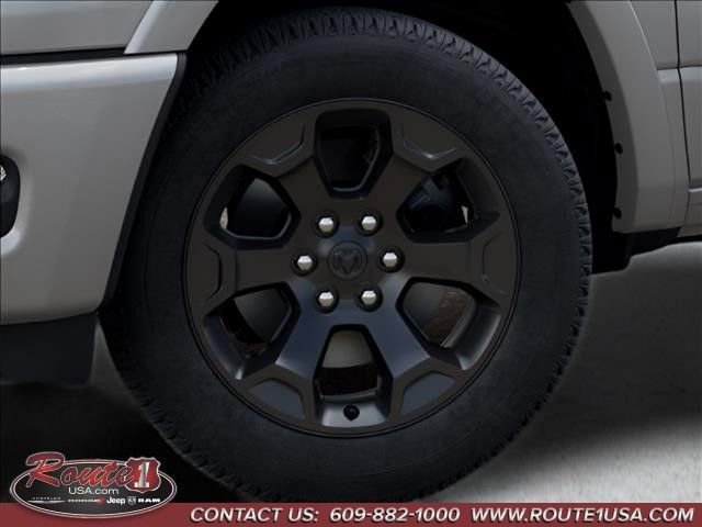 New 2026 RAM 1500 4x4 Crew Cab image 9