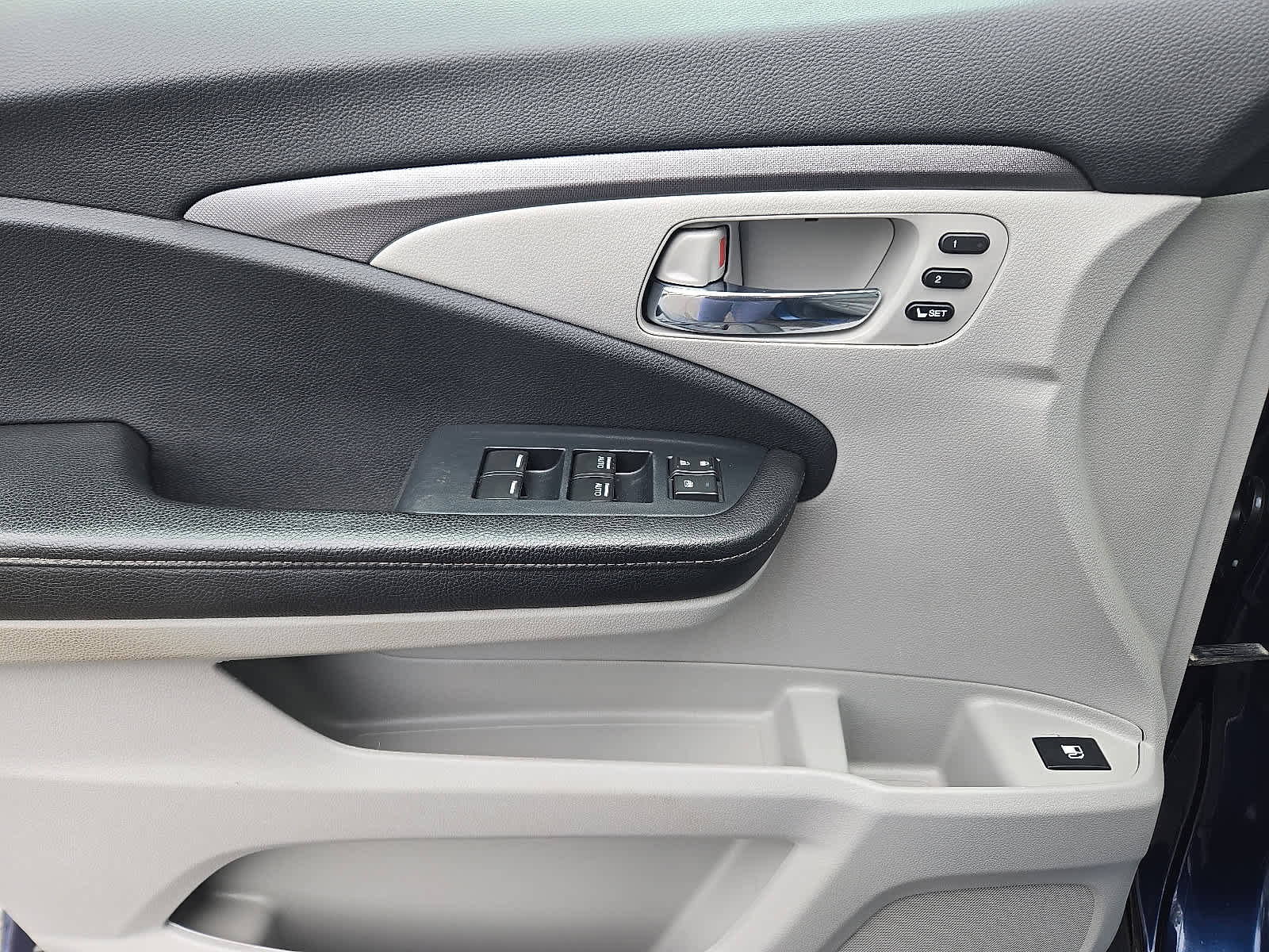 Used 2023 Honda Ridgeline RTL-E image 14