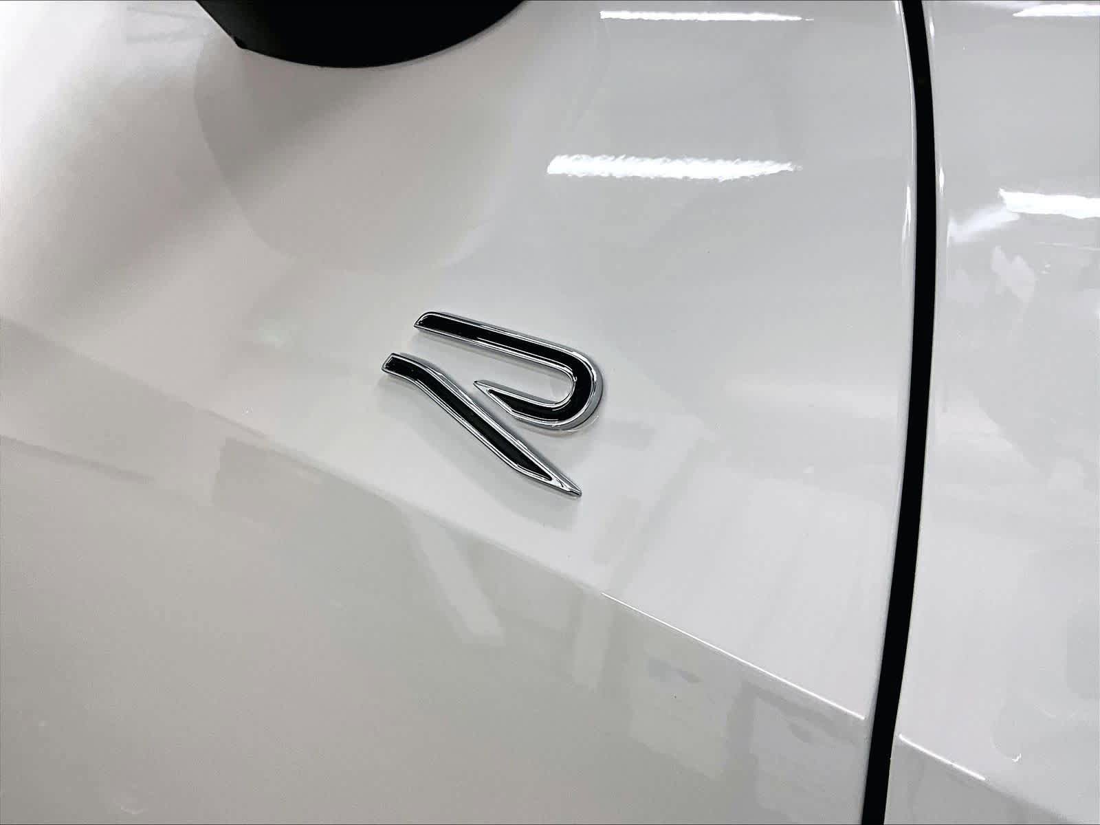 New 2026 Volkswagen Tiguan SE R-Line AWD/4WD image 32