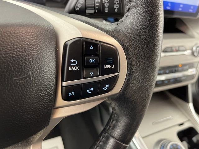 Used 2024 Ford Explorer XLT w/ Equipment Group 202A RWD image 22