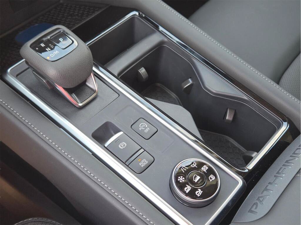 New 2026 Nissan Pathfinder SL AWD/4WD image 25