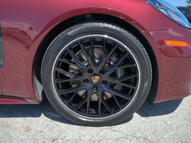 Used 2022 Porsche Panamera GTS AWD/4WD image 10