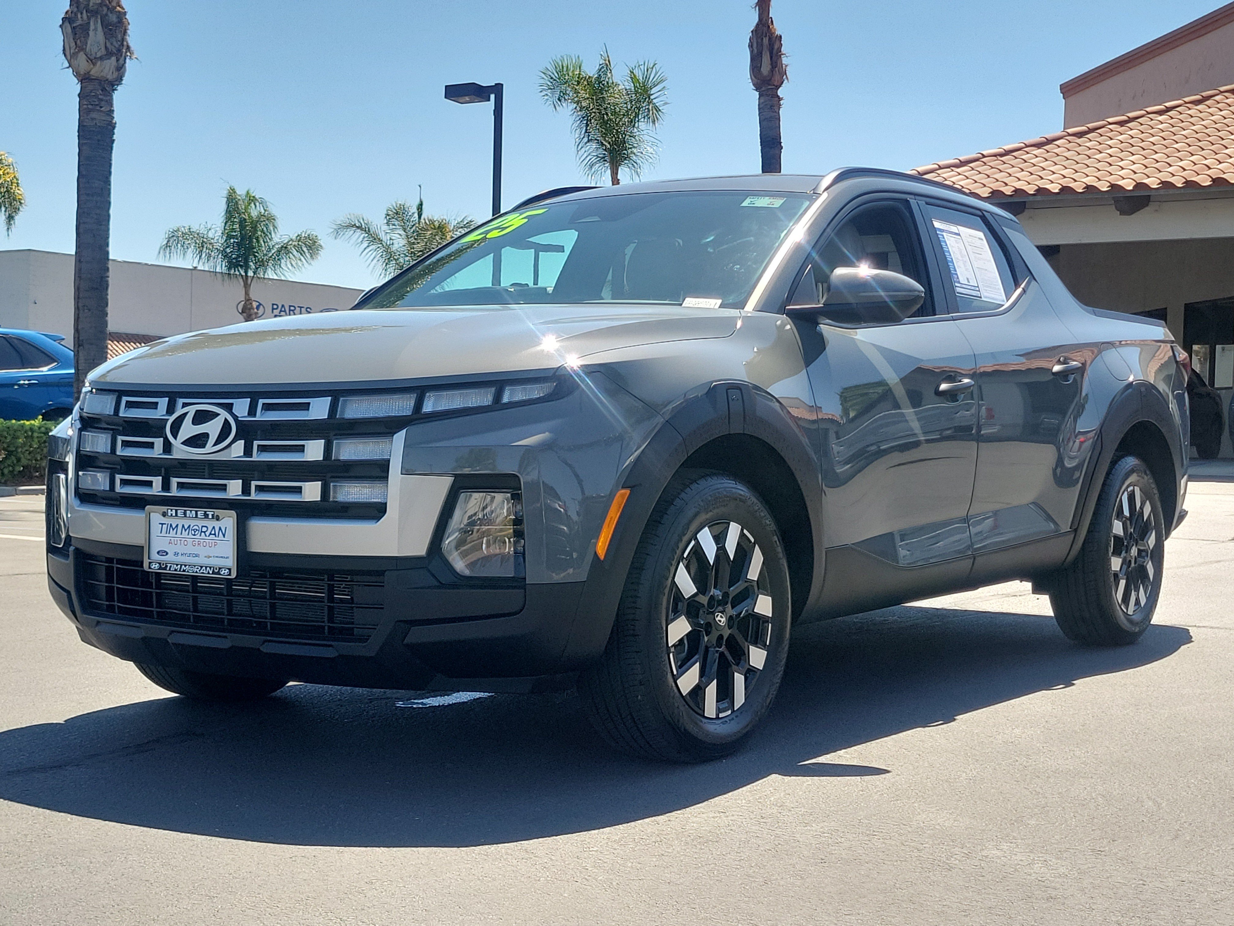 Certified 2025 Hyundai Santa Cruz SEL FWD image 5