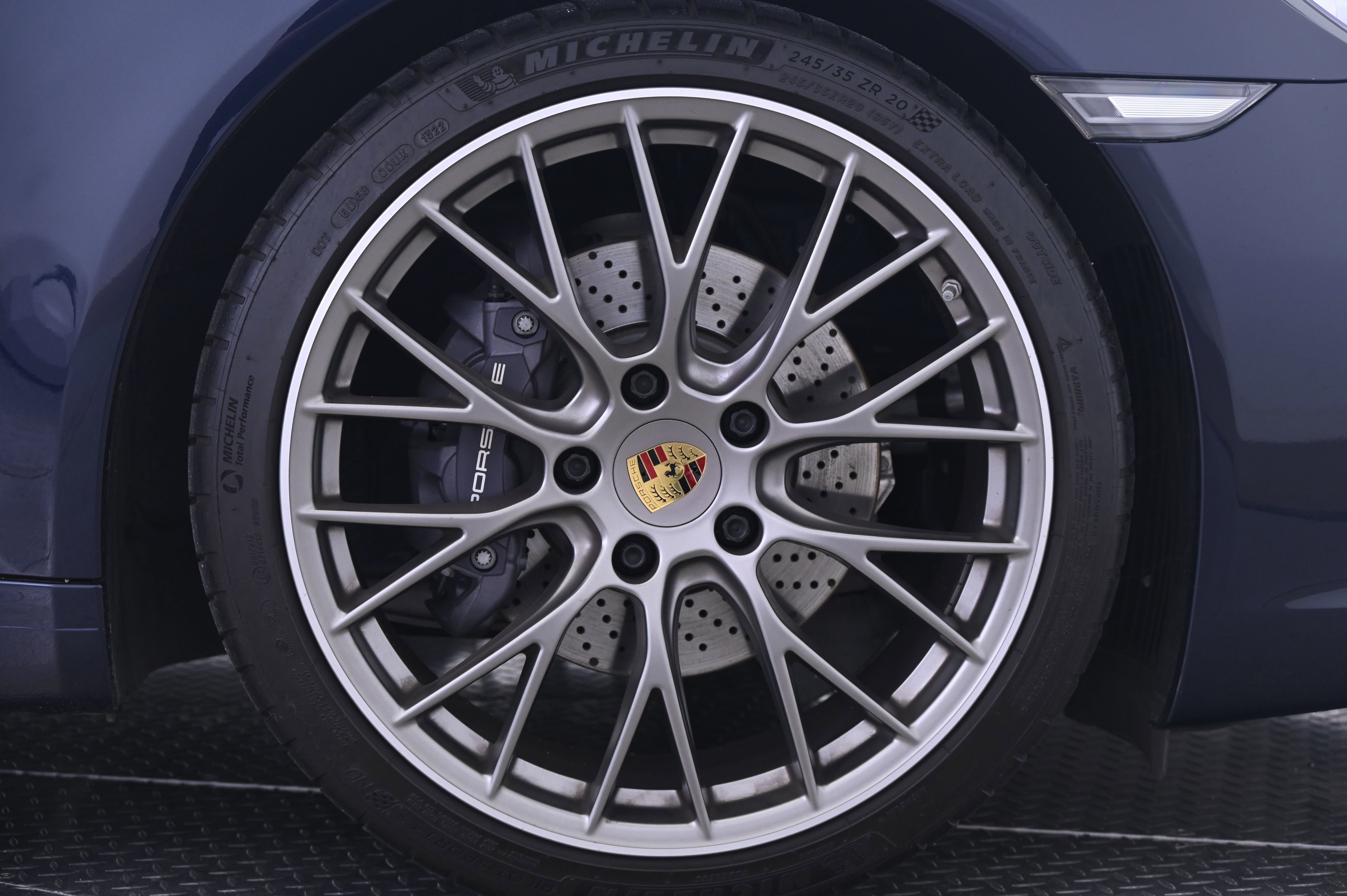Certified 2019 Porsche 911 Carrera RWD image 14