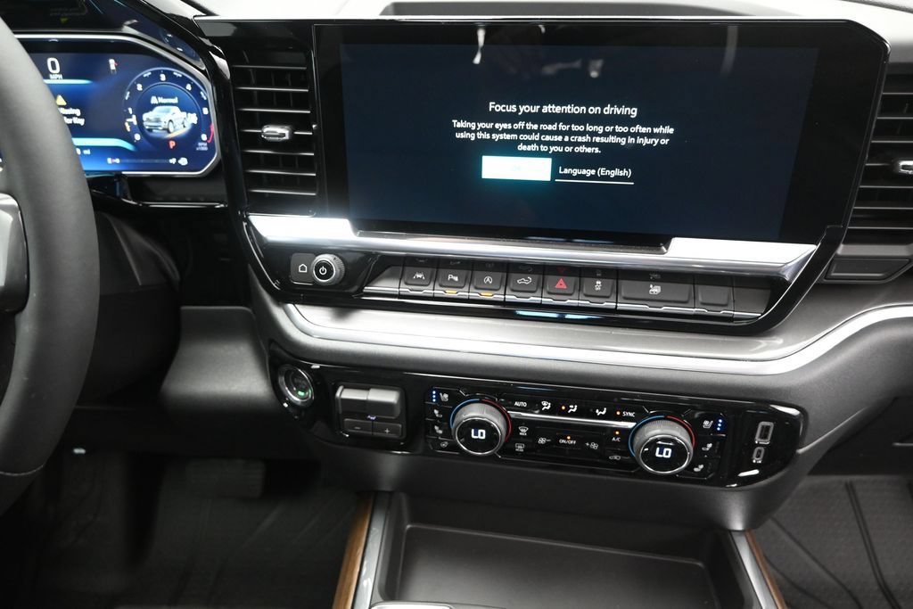 New 2026 Chevrolet Silverado 1500 High Country w/ High Country Premium Package AWD/4WD image 32