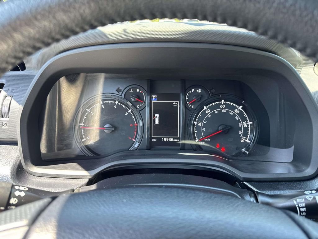 Used 2023 Toyota 4Runner SR5 Premium w/ Moonroof Package AWD/4WD image 25