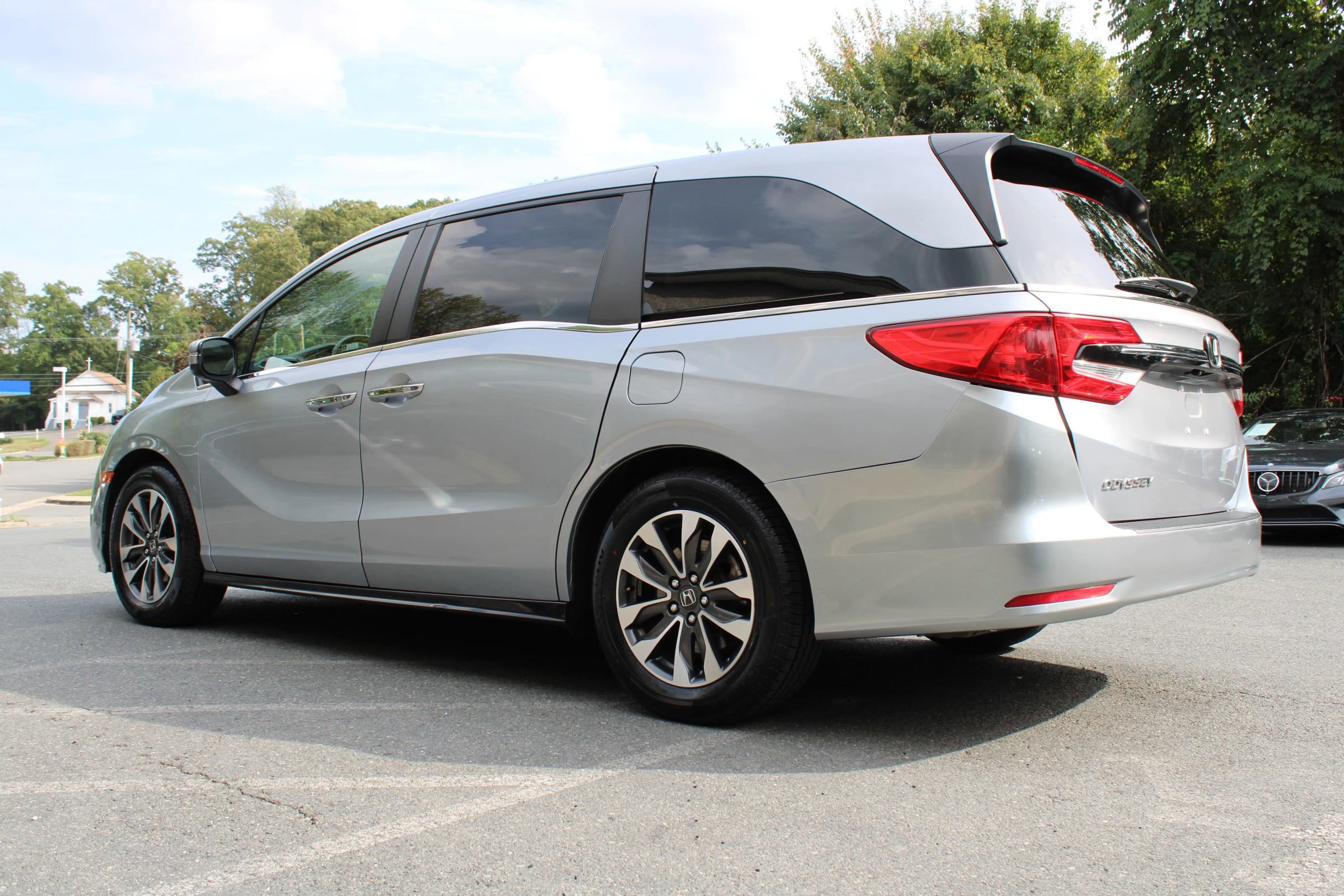 Used 2021 Honda Odyssey EX-L image 4