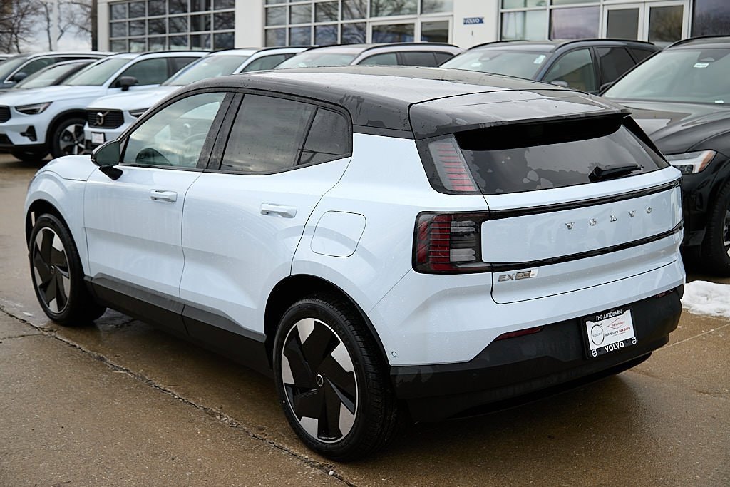 New 2026 Volvo EX30 Ultra image 6
