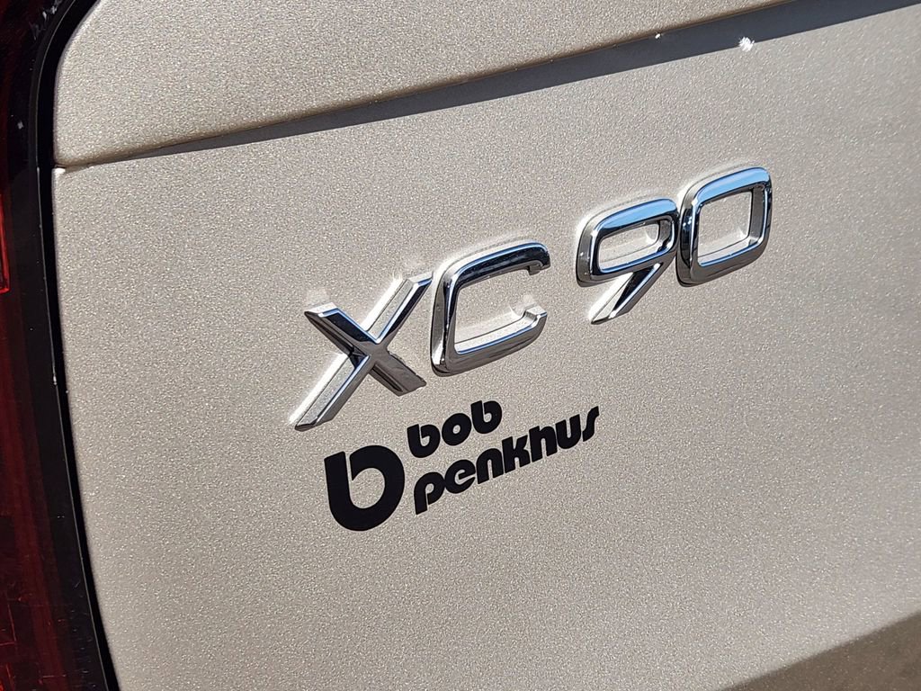 New 2026 Volvo XC90 T8 Plus w/ Protection Package Premier image 30