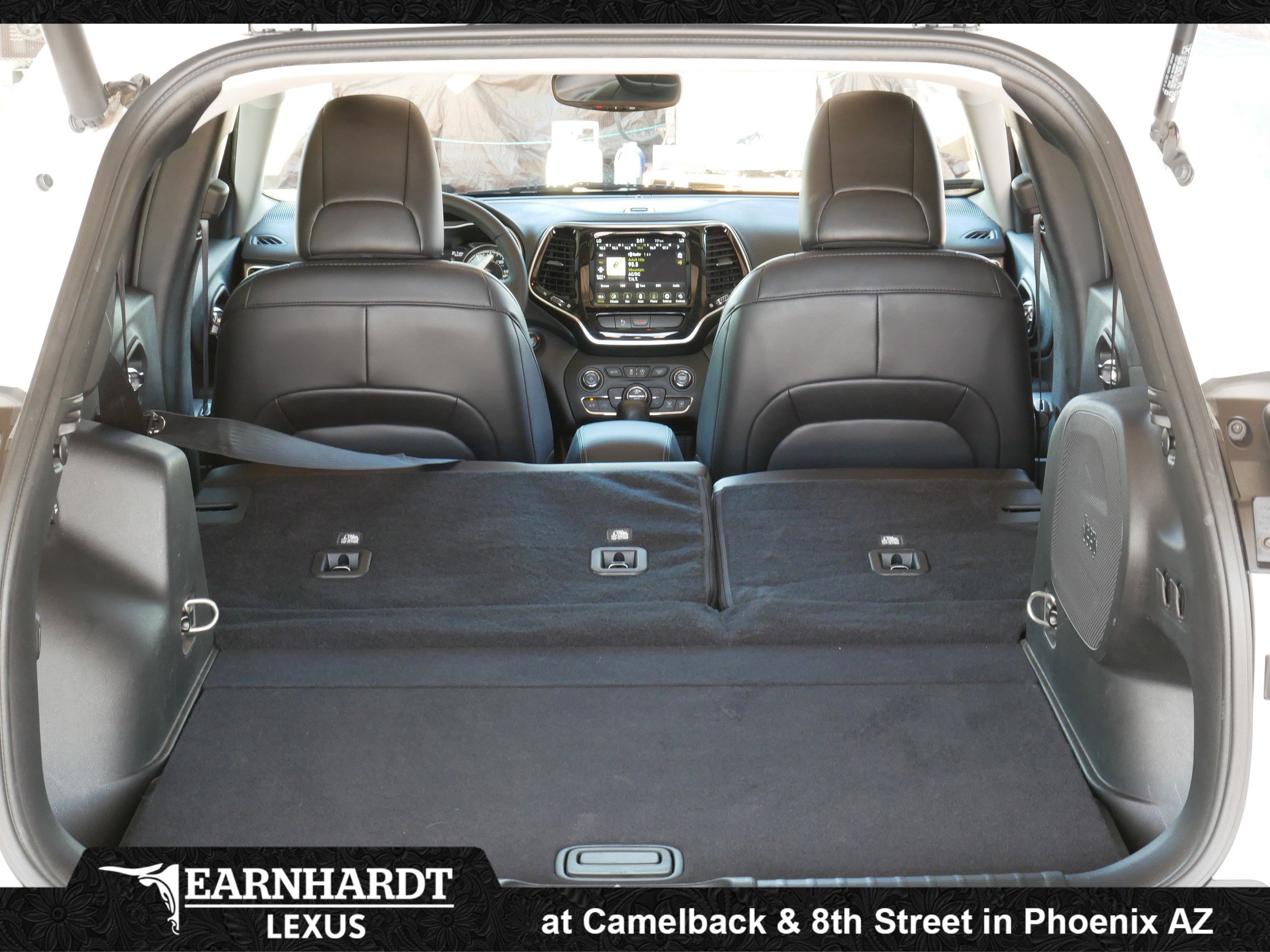 Used 2020 Jeep Cherokee Limited image 27