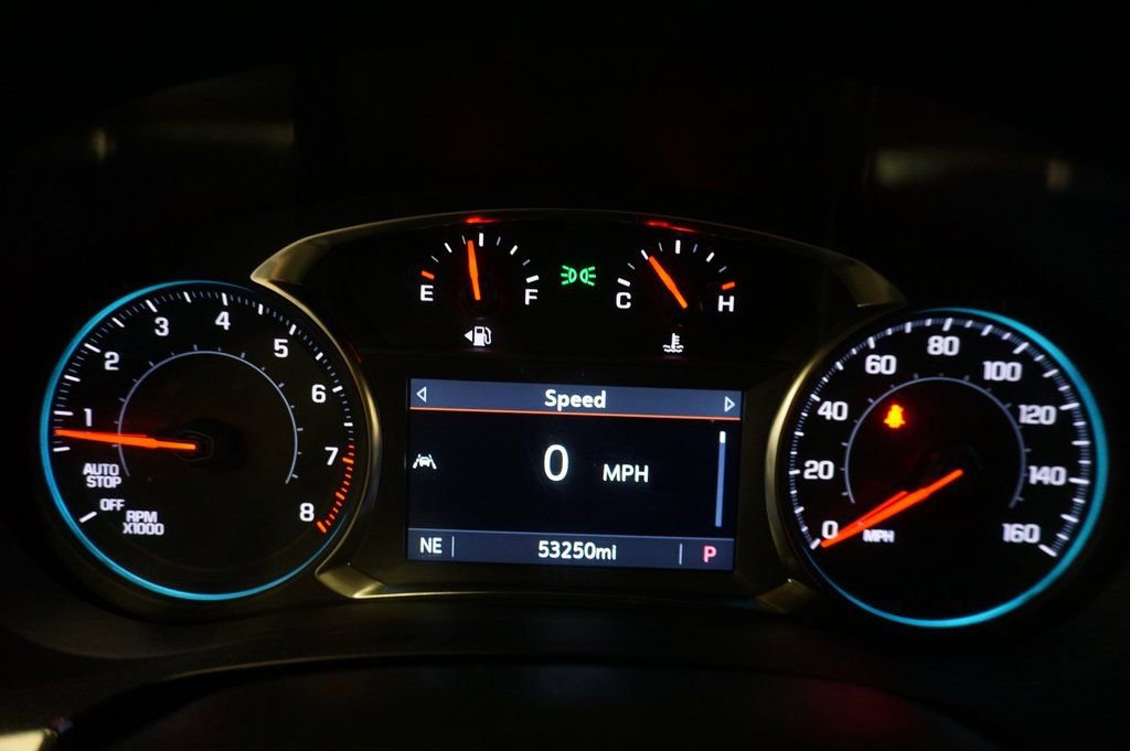 Certified 2023 Chevrolet Traverse LT w/ Rear Camera Mirror Package image 23