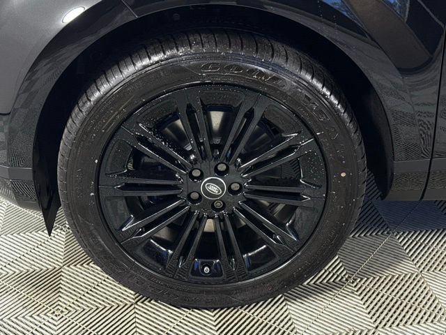 Used 2026 Land Rover Range Rover Evoque S AWD/4WD image 13