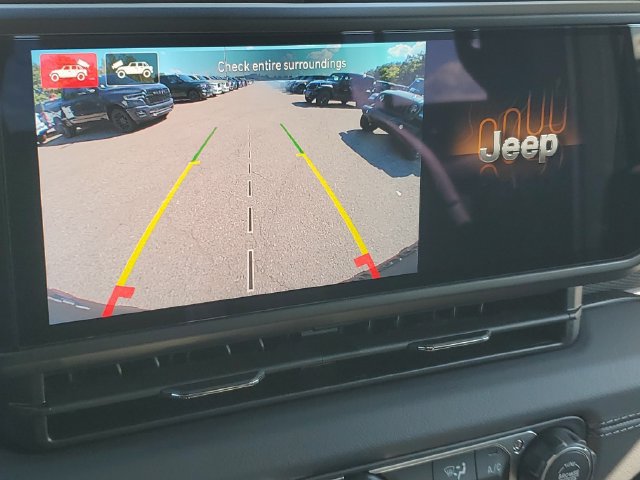 New 2026 Jeep Wrangler Unlimited Rubicon AWD/4WD image 25