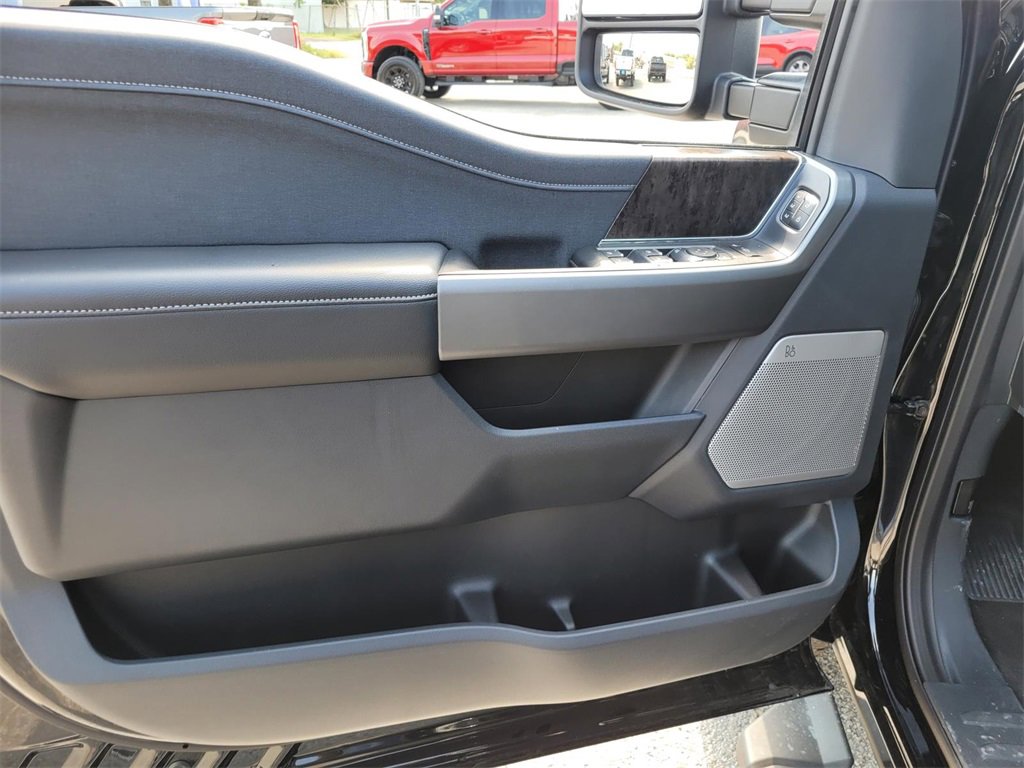 New 2025 Ford F250 Lariat w/ Lariat Ultimate Package image 13