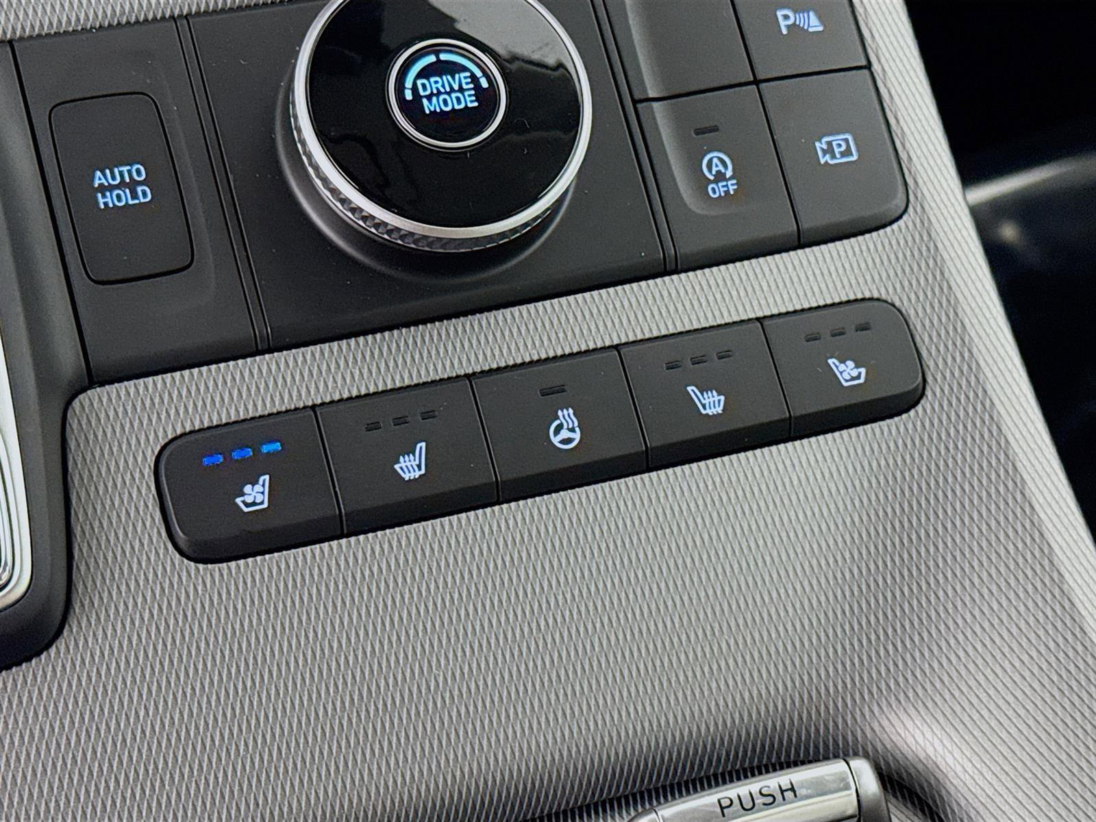 Used 2024 Hyundai Palisade Limited image 23