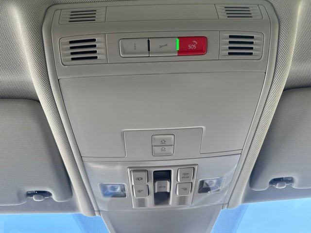 Used 2024 Volkswagen Tiguan Wolfsburg Edition w/ Panoramic Sunroof Package AWD/4WD image 29