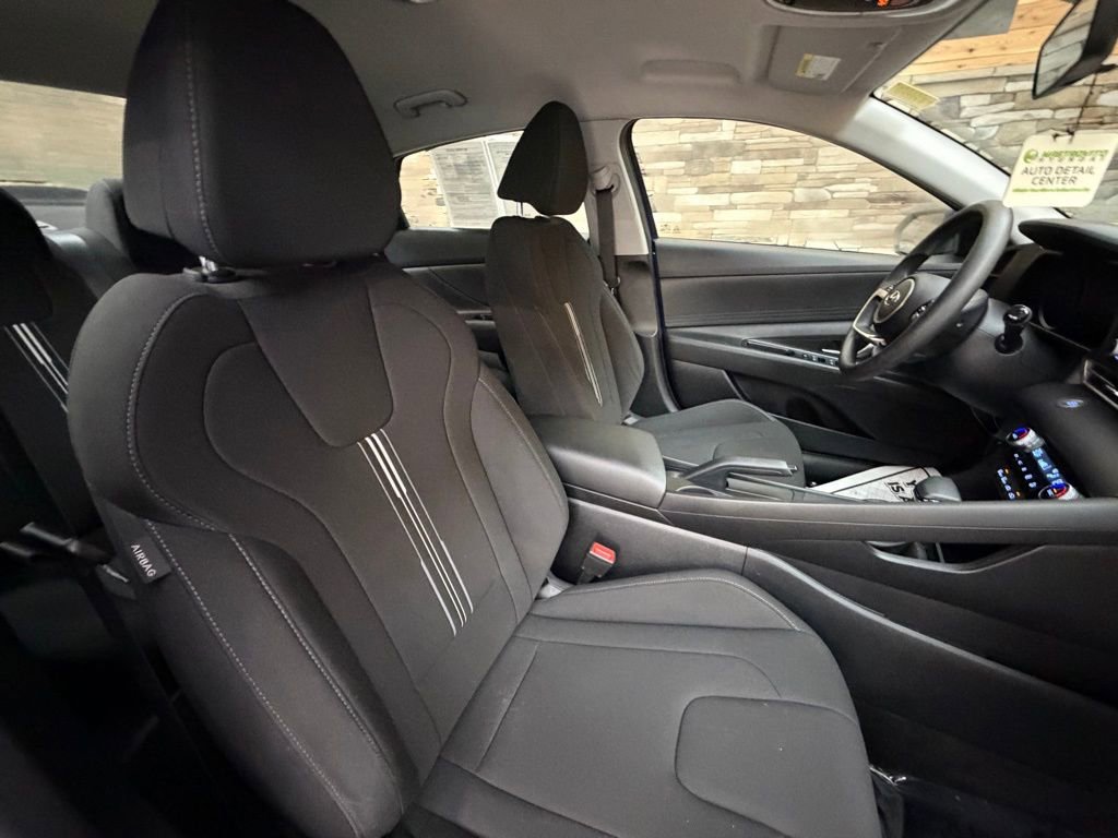 Certified 2023 Hyundai Elantra SEL FWD image 15