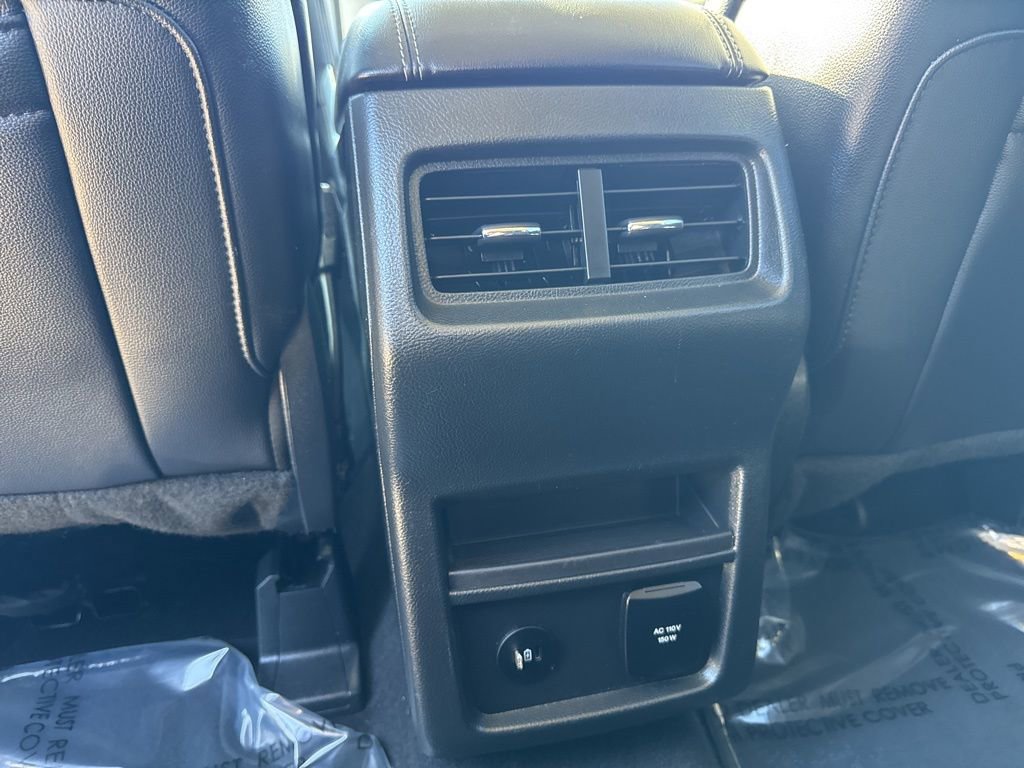Used 2024 Ford Edge Titanium image 22