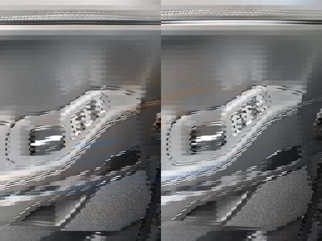 New 2025 Lincoln Navigator Reserve image 11