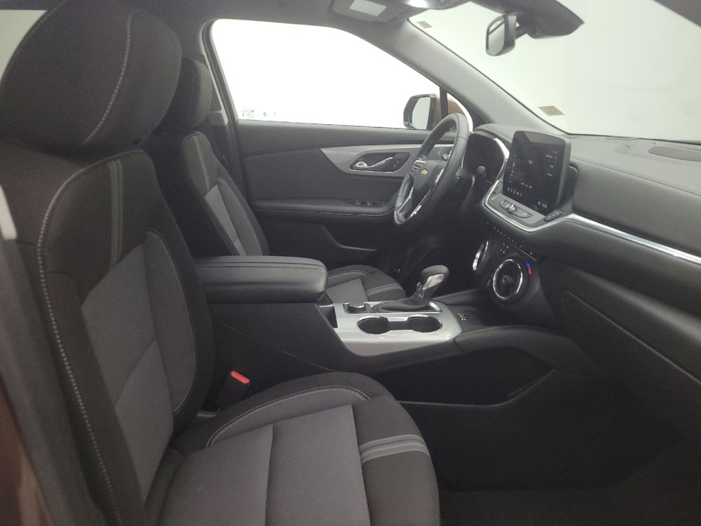 Used 2024 Chevrolet Blazer LT w/ Convenience Package FWD image 21