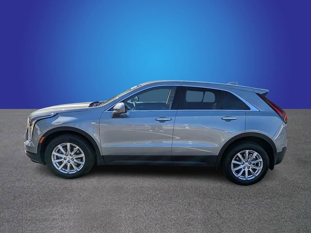 Certified 2023 Cadillac XT4 Luxury w/ Cold Weather Package image 2