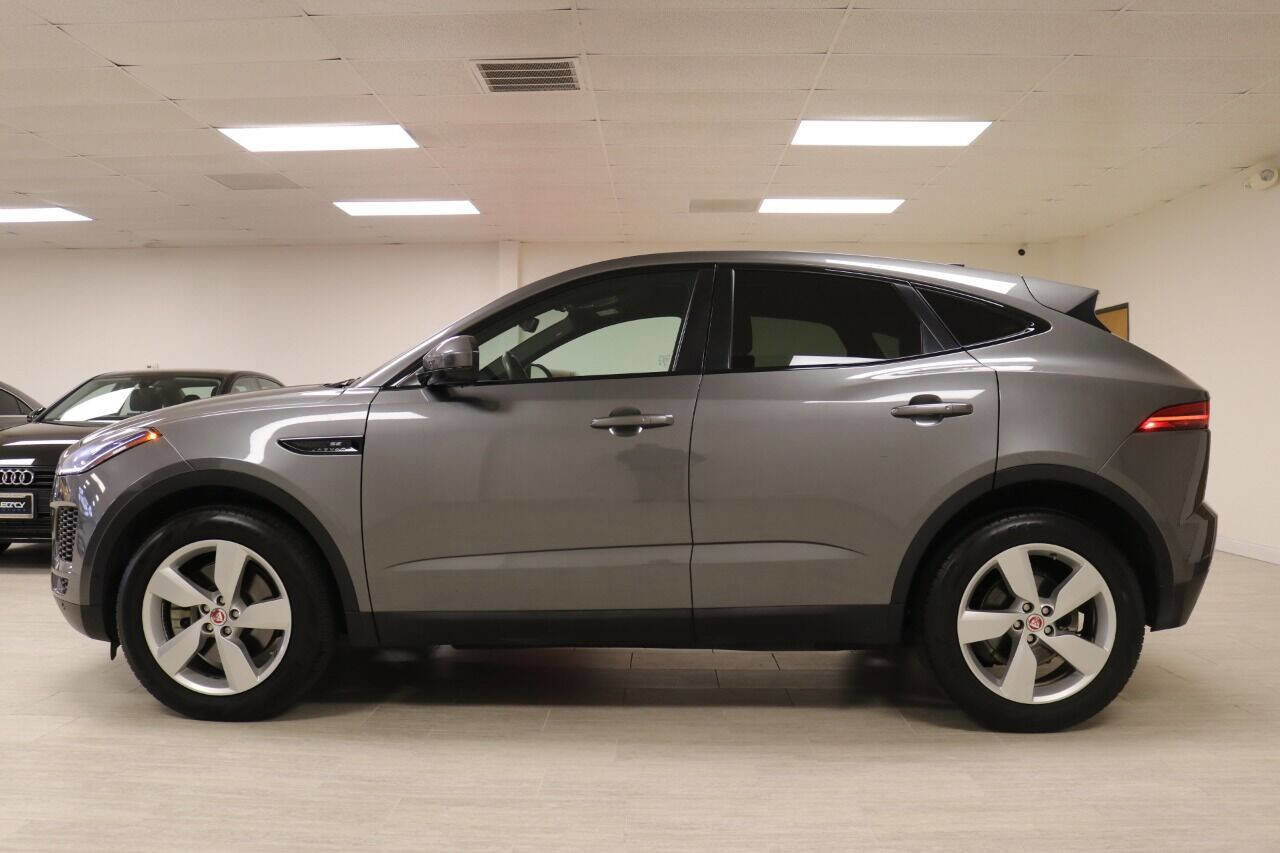 Used 2020 Jaguar E-PACE SE image 12