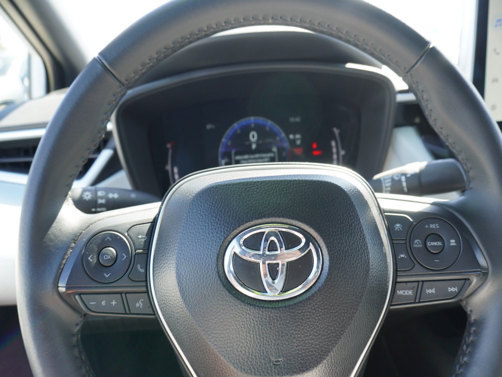 Used 2025 Toyota Corolla FX w/ Convenience Package FWD image 20