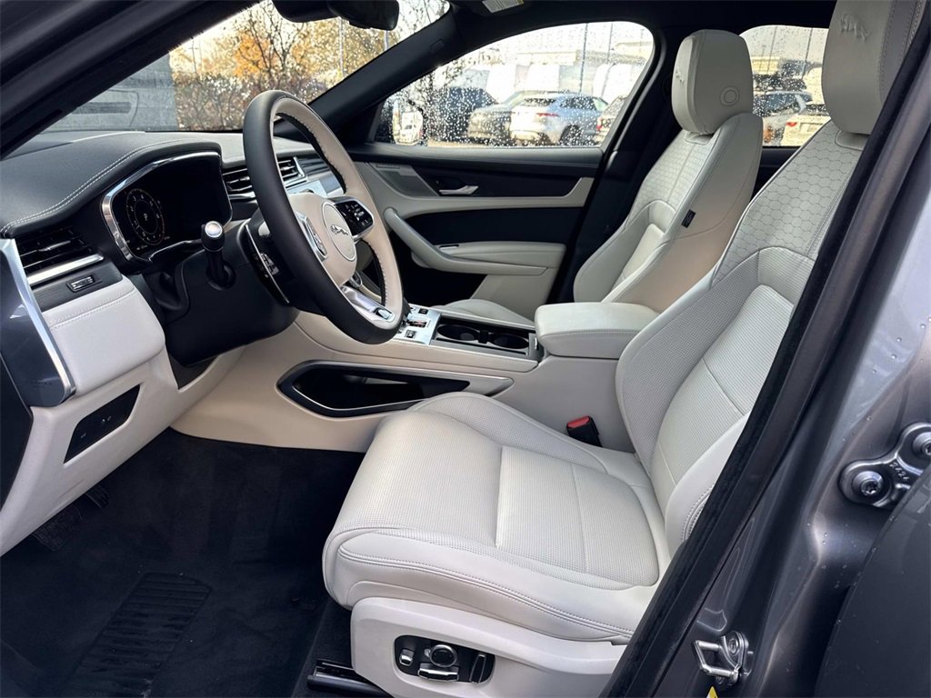New 2026 Jaguar F-PACE R-Dynamic S image 18