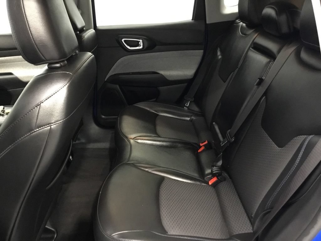 Used 2022 Jeep Compass Latitude AWD/4WD image 30