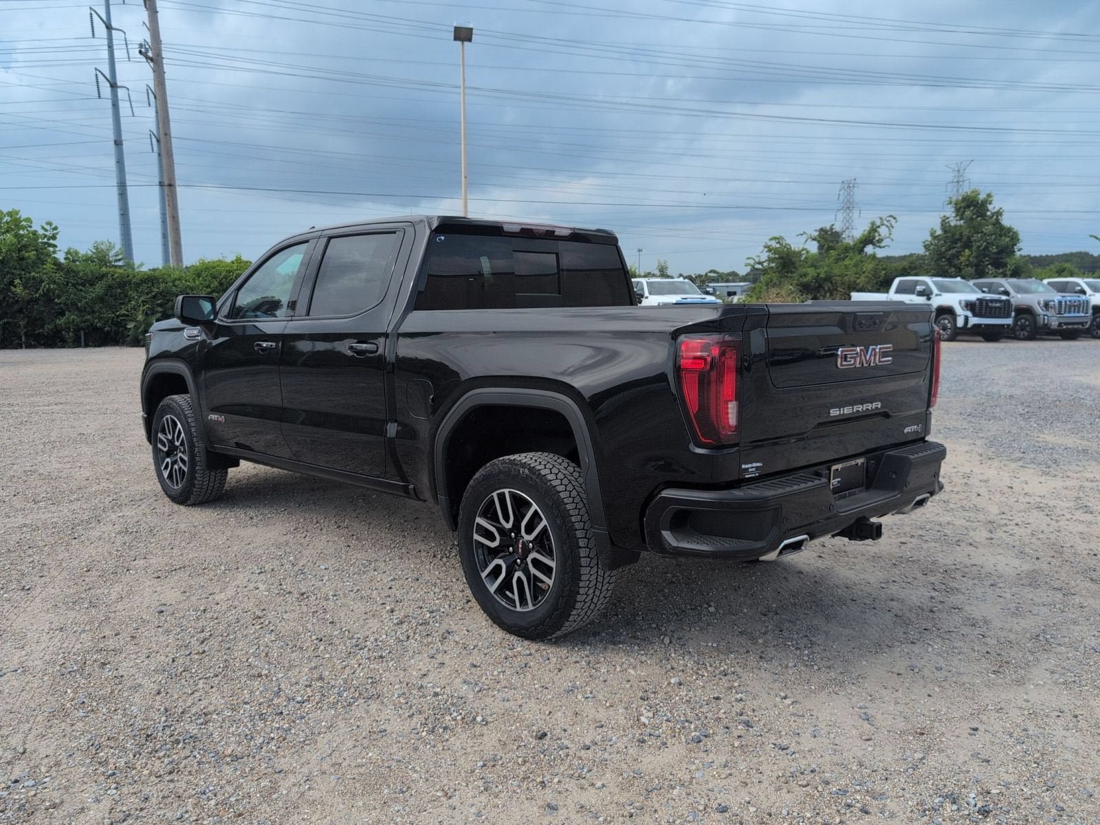 New 2026 GMC Sierra 1500 AT4 w/ Technology Package AWD/4WD image 3