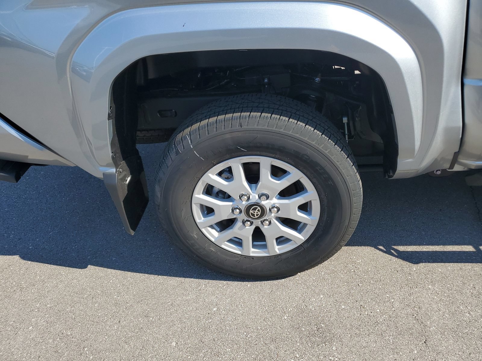 Certified 2026 Toyota Tacoma SR5 AWD/4WD image 6