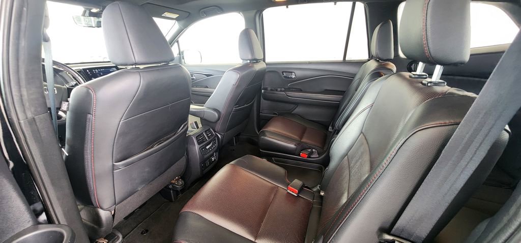 Used 2020 Honda Pilot Black Edition image 12