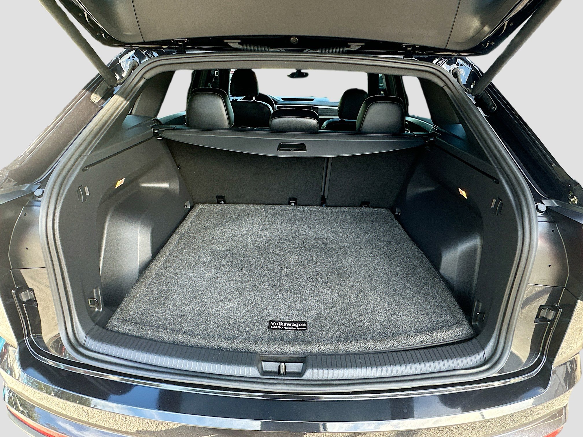 Used 2021 Volkswagen Atlas Cross Sport SE w/ V6 Towing Package image 26