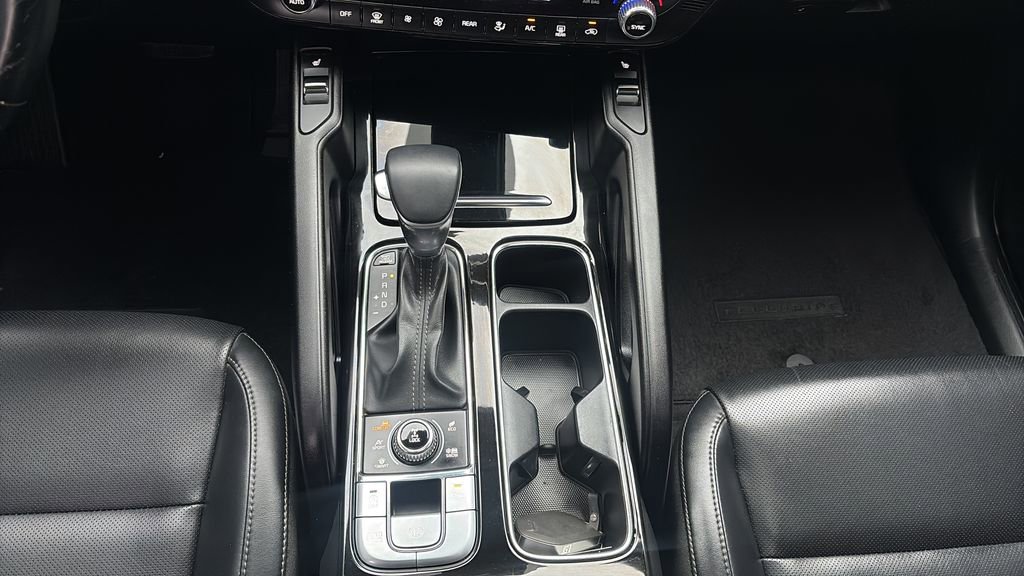 Used 2025 Kia Telluride S image 21