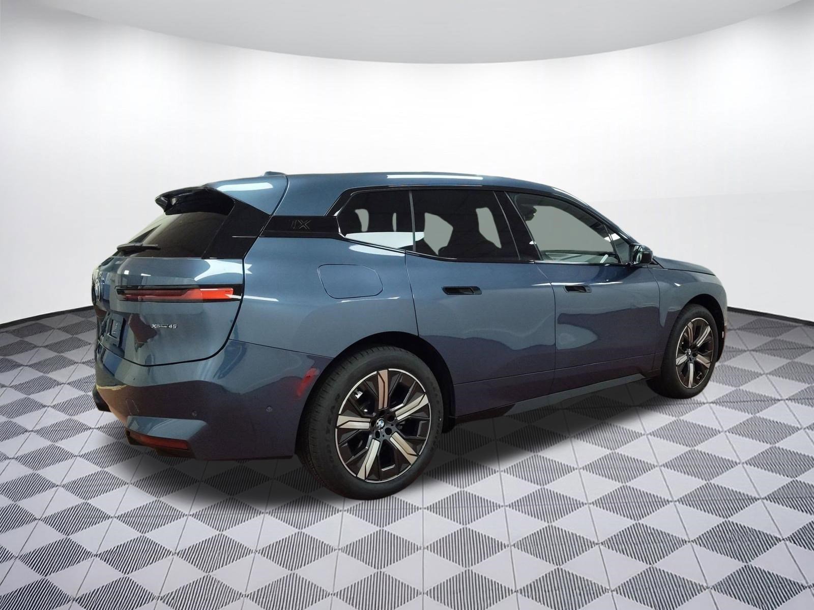 New 2026 BMW iX xDrive45 w/ Premium Package image 8