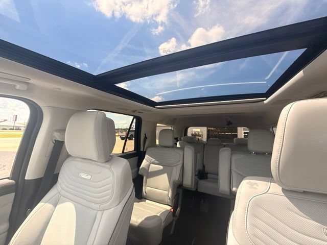 New 2027 Ford Expedition Platinum w/ Platinum Ultimate Package AWD/4WD image 35